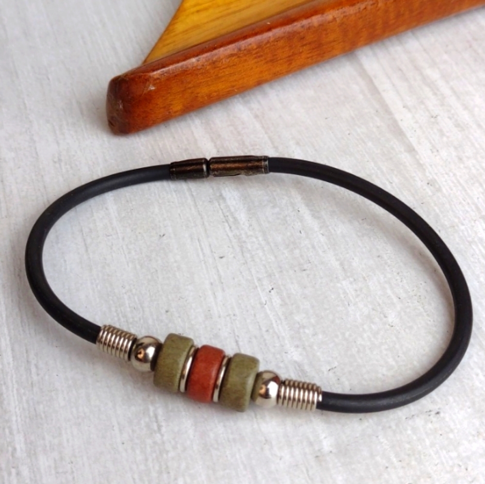 🌻 3 For $15 Men's Silver & Earth Tone Beaded Rubber Cord Casual Wear Bracelet